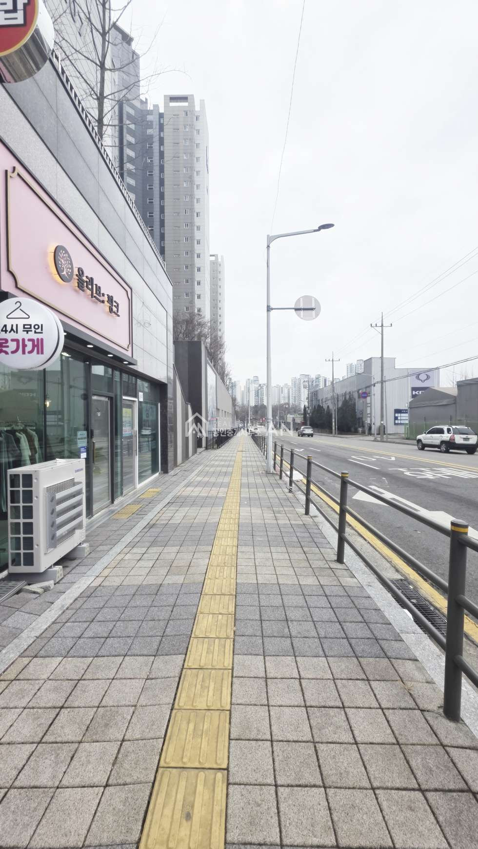 충남 천안서북구 두정동 116동 o대단지아파트단지내상가o 월세 매물번호 10133 사진 4