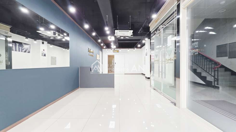 충남 천안서북구 두정동 o 예쁜 인테리어ok 냉난방기ok 강력추천 상가 o 월세 매물번호 10233 사진 2