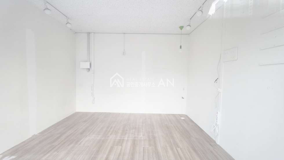 충남 천안서북구 백석동 o 아파트 단지내 미니 상가 o 월세 매물번호 10234 사진 2