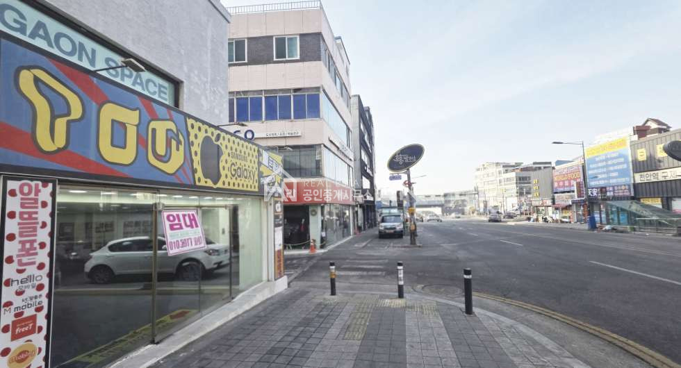 충남 천안동남구 대흥동 o 역세권 최상의 입지 유동인구 광고효과최고상가 o 월세 매물번호 10236 사진 4