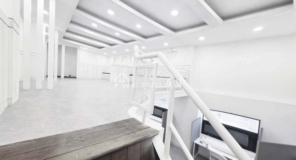 충남 천안동남구 대흥동 o 역세권 최상의 입지 유동인구 광고효과최고상가 o 월세 매물번호 10236 사진 11