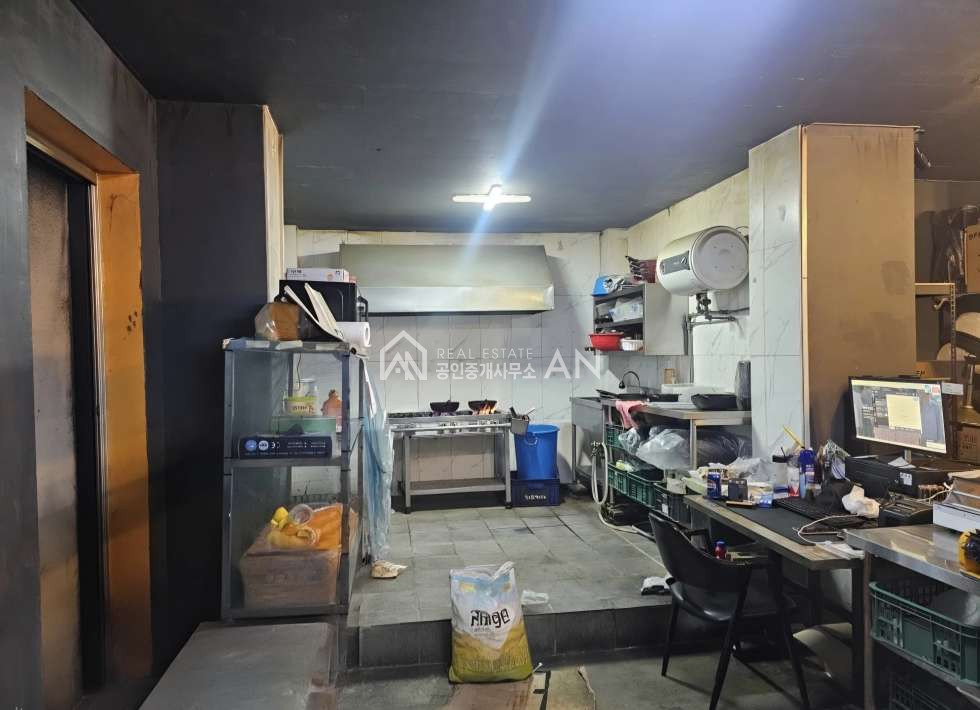 충남 천안서북구 성정동 1동 o 배달전문점 습식주방 o 월세 매물번호 10262 사진 2