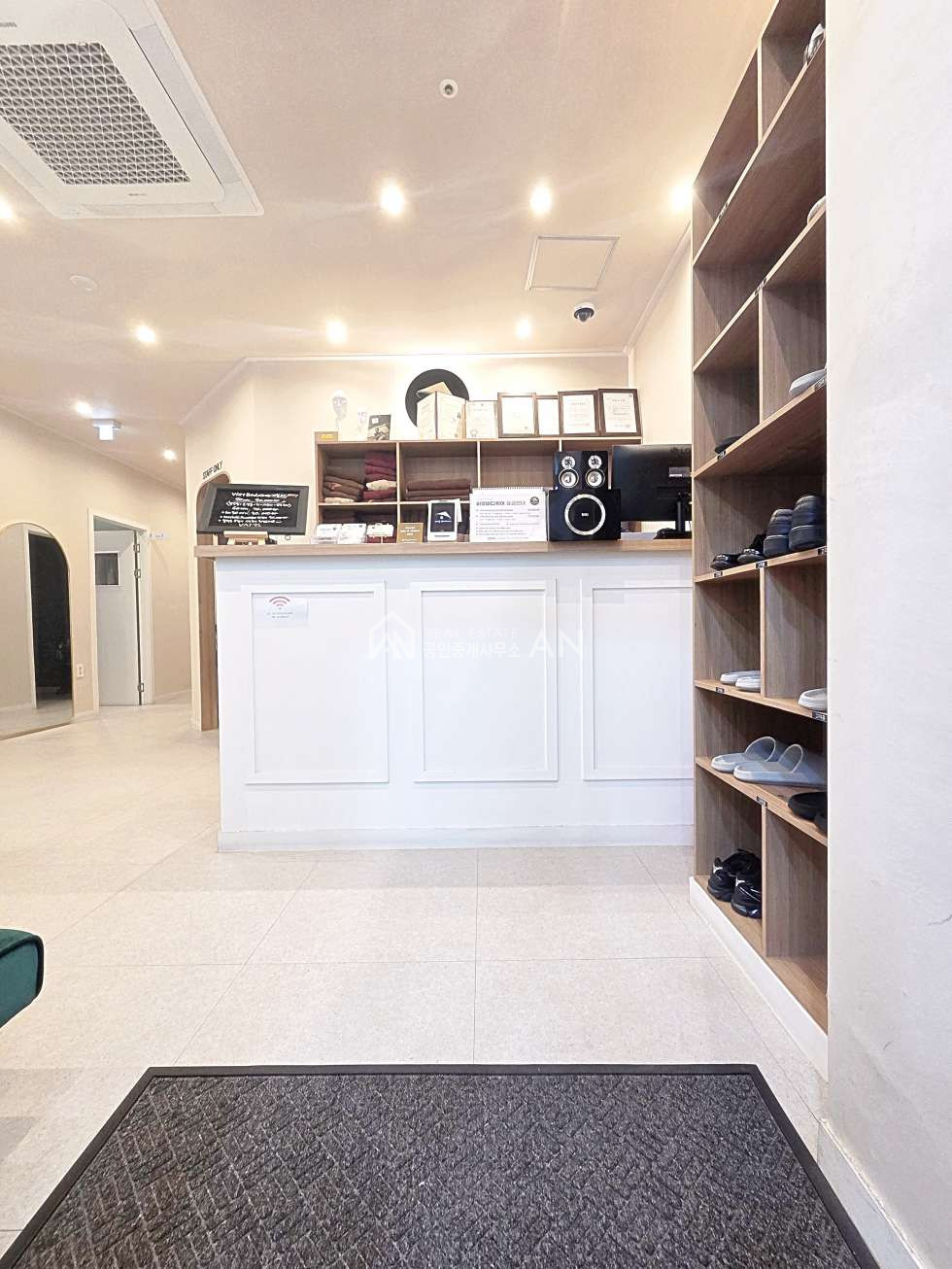 충남 천안서북구 불당동 신불당 냉난방, 환풍기 설치되어있는 상가 월세 매물번호 10277 사진 1