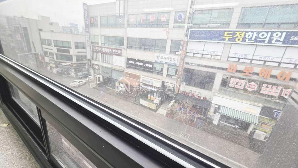 충남 천안서북구 성정동 극프라자1동 o성정동 극동아파트앞 소형 상가 o 월세 매물번호 10298 사진 4