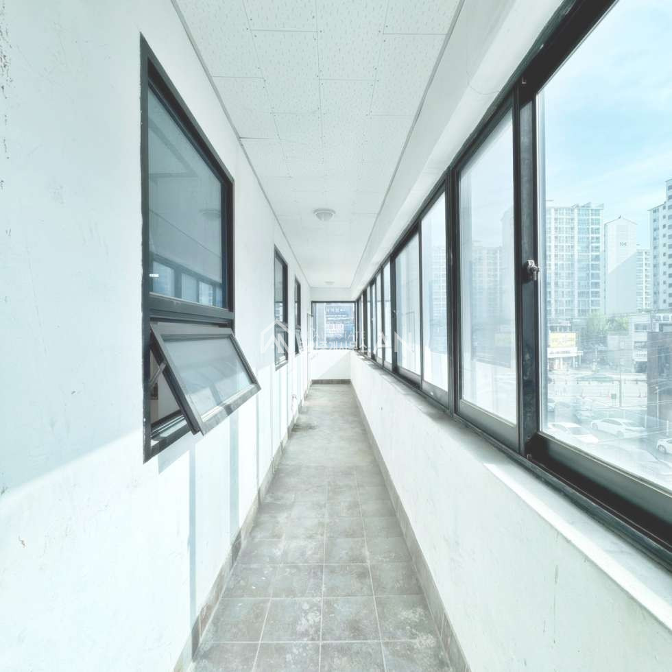 충남 천안서북구 두정동 1동 두정역세권.천안시 노동복지회관 근처 60평대 상가 월세 매물번호 10294 사진 4
