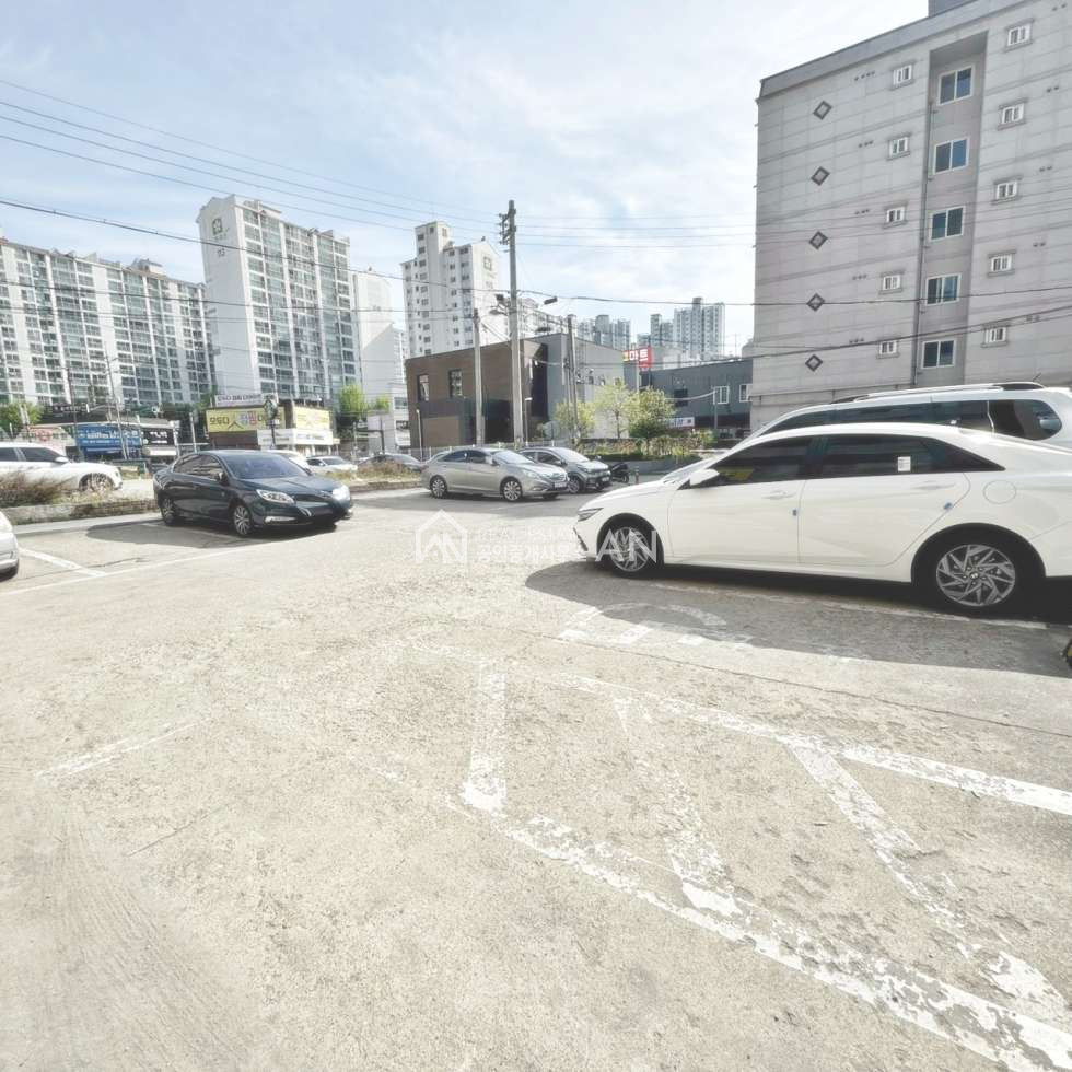 충남 천안서북구 두정동 1동 두정역세권.천안시 노동복지회관 근처 60평대 상가 월세 매물번호 10294 사진 8