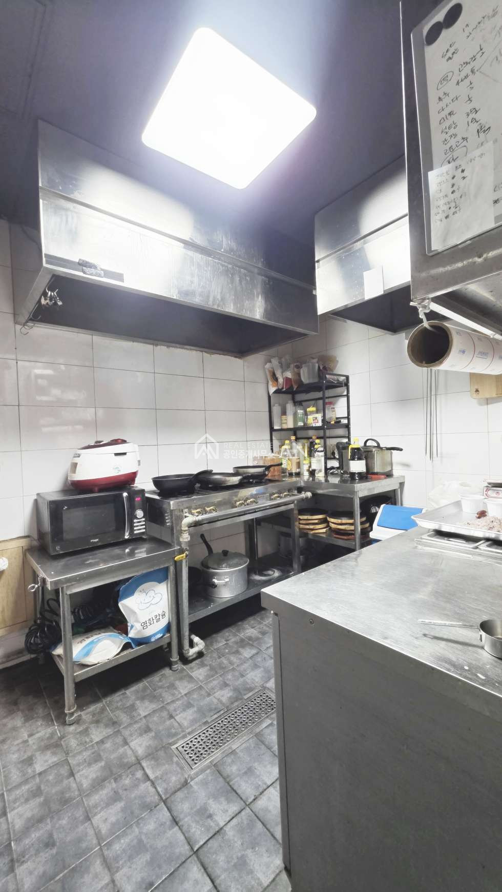 충남 천안서북구 두정동 o 두정동 먹자골목 유동인구최상 o 월세 매물번호 10336 사진 2