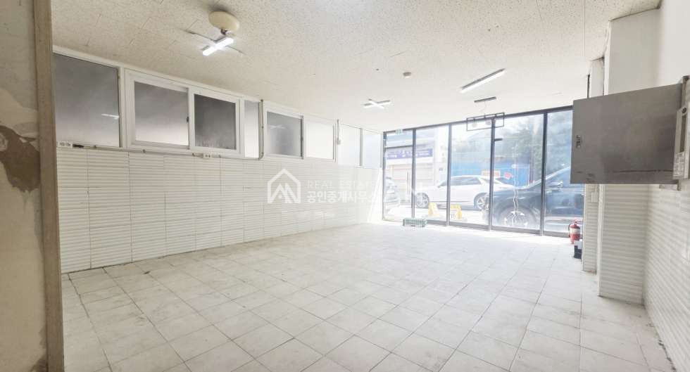 충남 천안서북구 성정동 o 내부화장실 o 룸 있는 1층상가 월세 매물번호 10414 사진 1